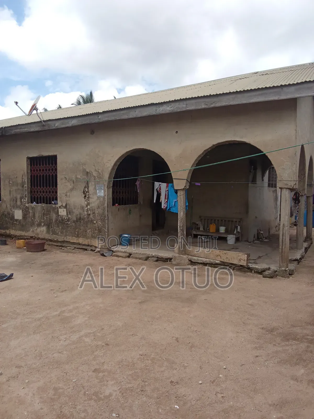 7bdrm House in Alex Otuo Properties, Atwima Nwabiagya for sale