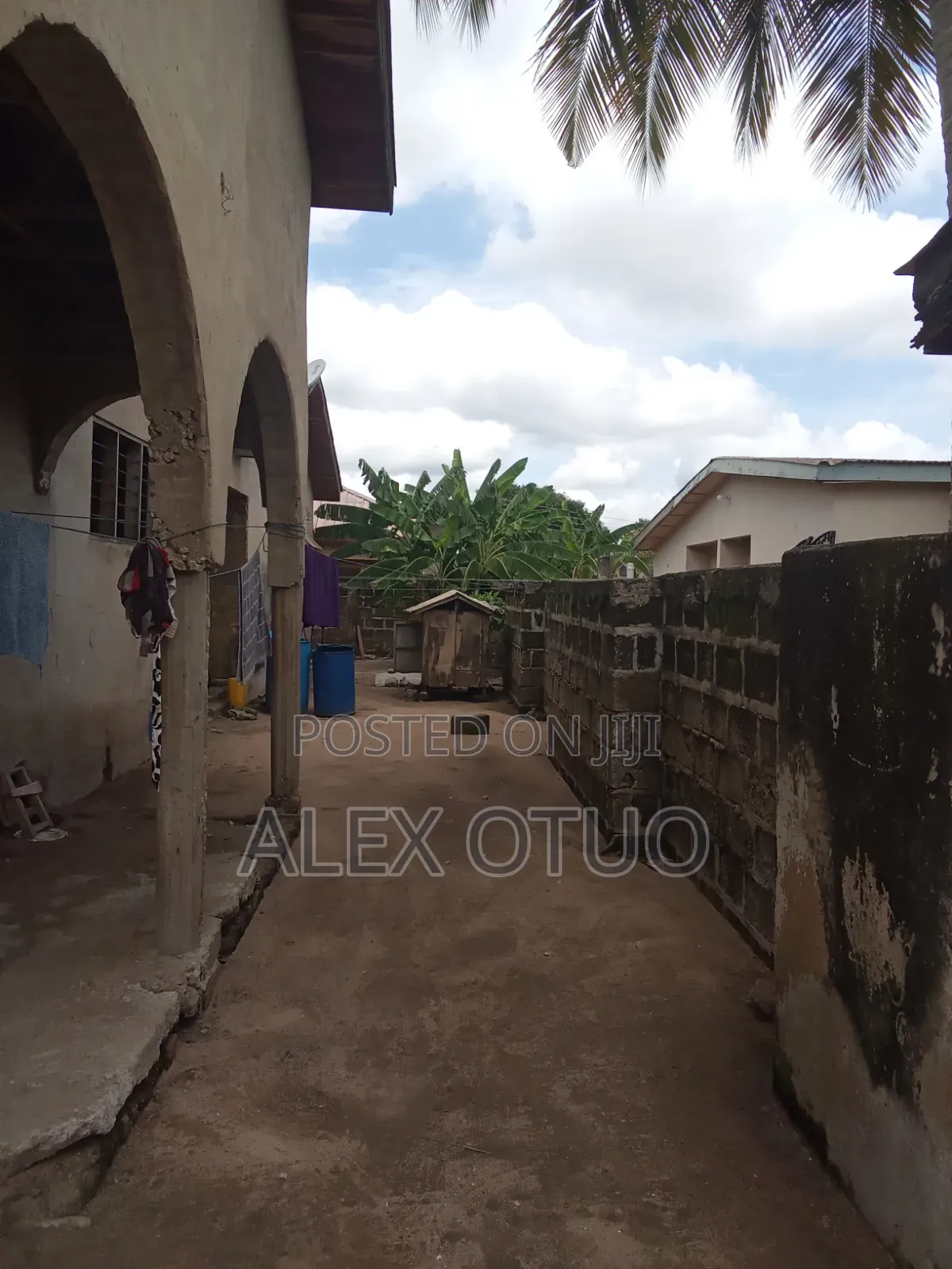 7bdrm House in Alex Otuo Properties, Atwima Nwabiagya for sale