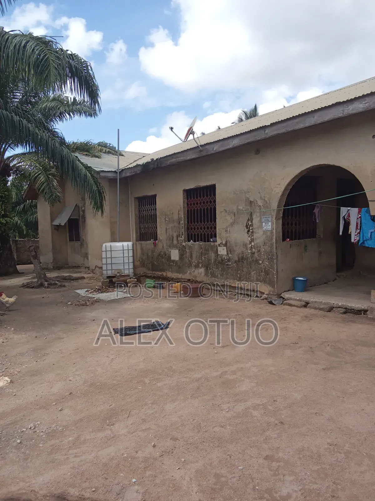 7bdrm House in Alex Otuo Properties, Atwima Nwabiagya for sale