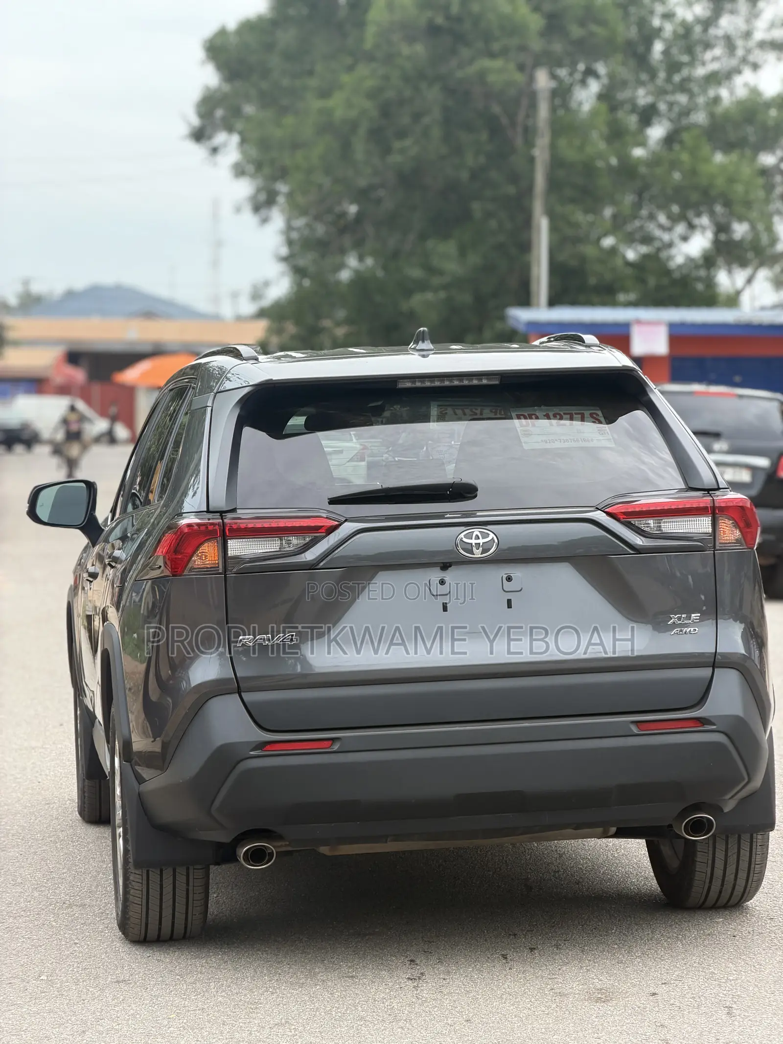 Toyota RAV4 XLE Premium 2021 Gray