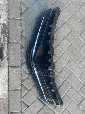 Toyota Vitz 2012 2013 2014 Top Shells / Front Grille
