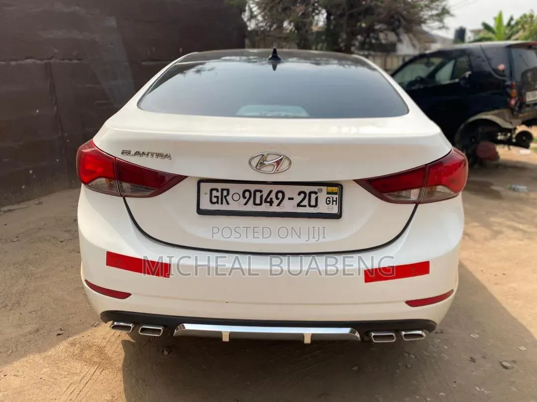 Hyundai Elantra 2013 White