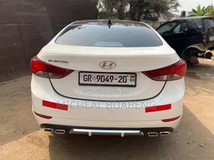 Hyundai Elantra 2013 White