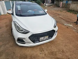 Hyundai Elantra 2013 White