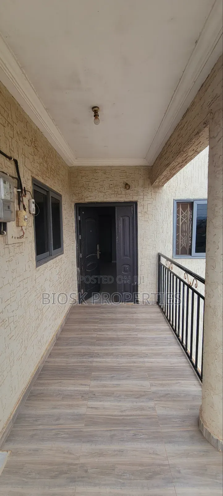 2bdrm Apartment in Biosk Properties, Frafraha for rent