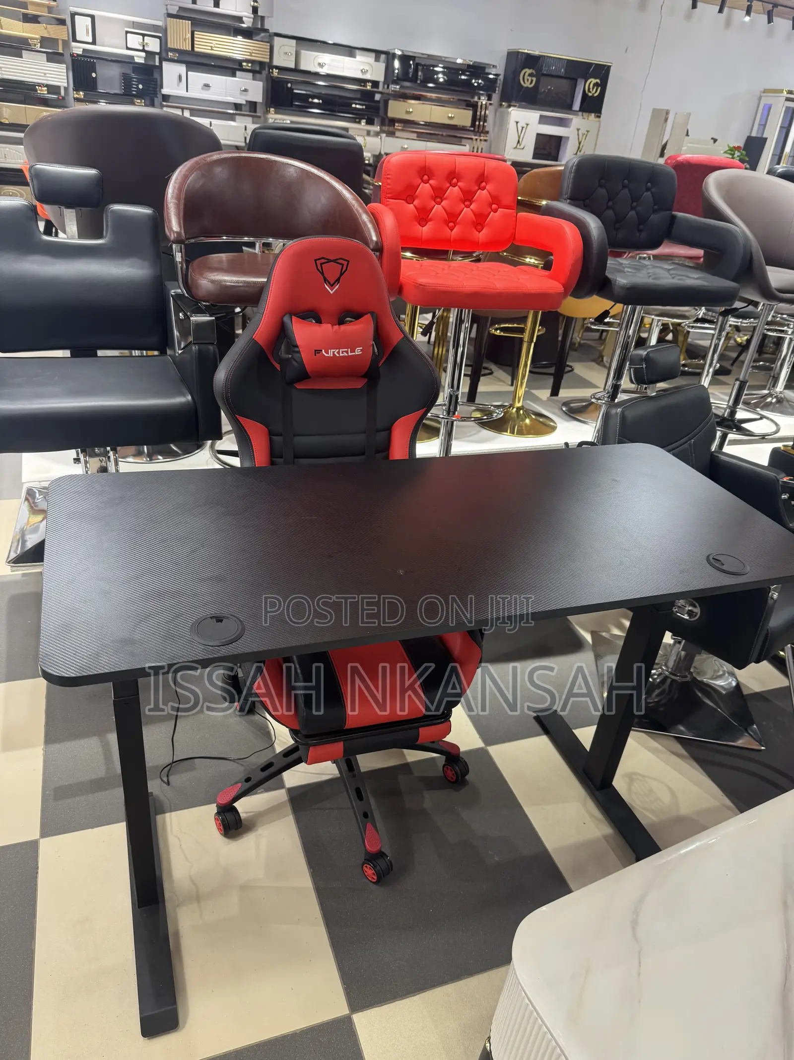 Games Chair and Table