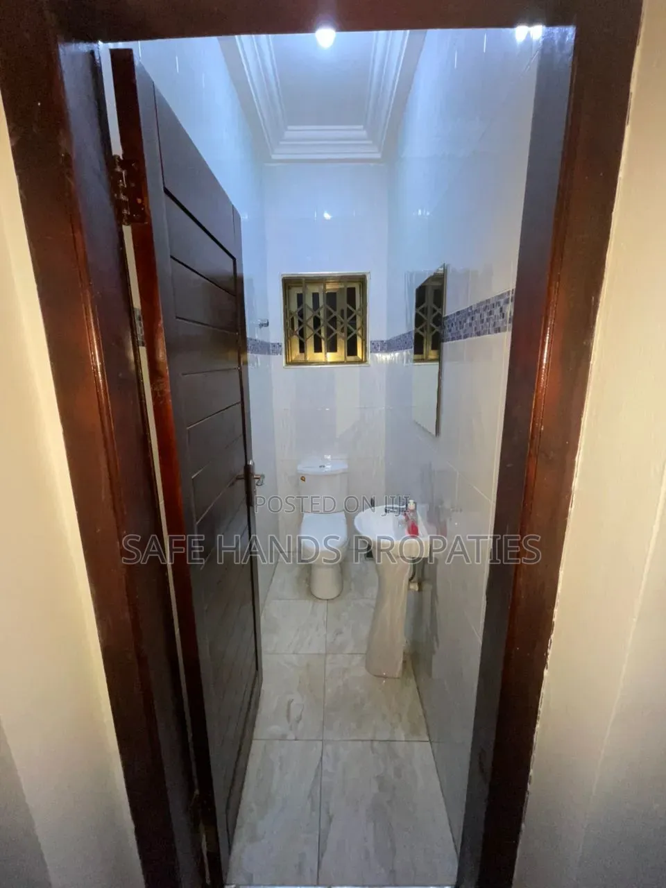 Furnished 2bdrm House in Lakeside Estate, Accra Metropolitan for sale