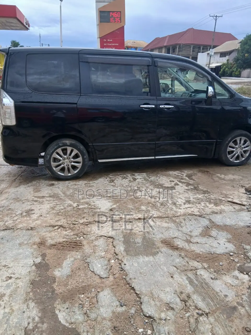 Toyota Voxy 2012 Black