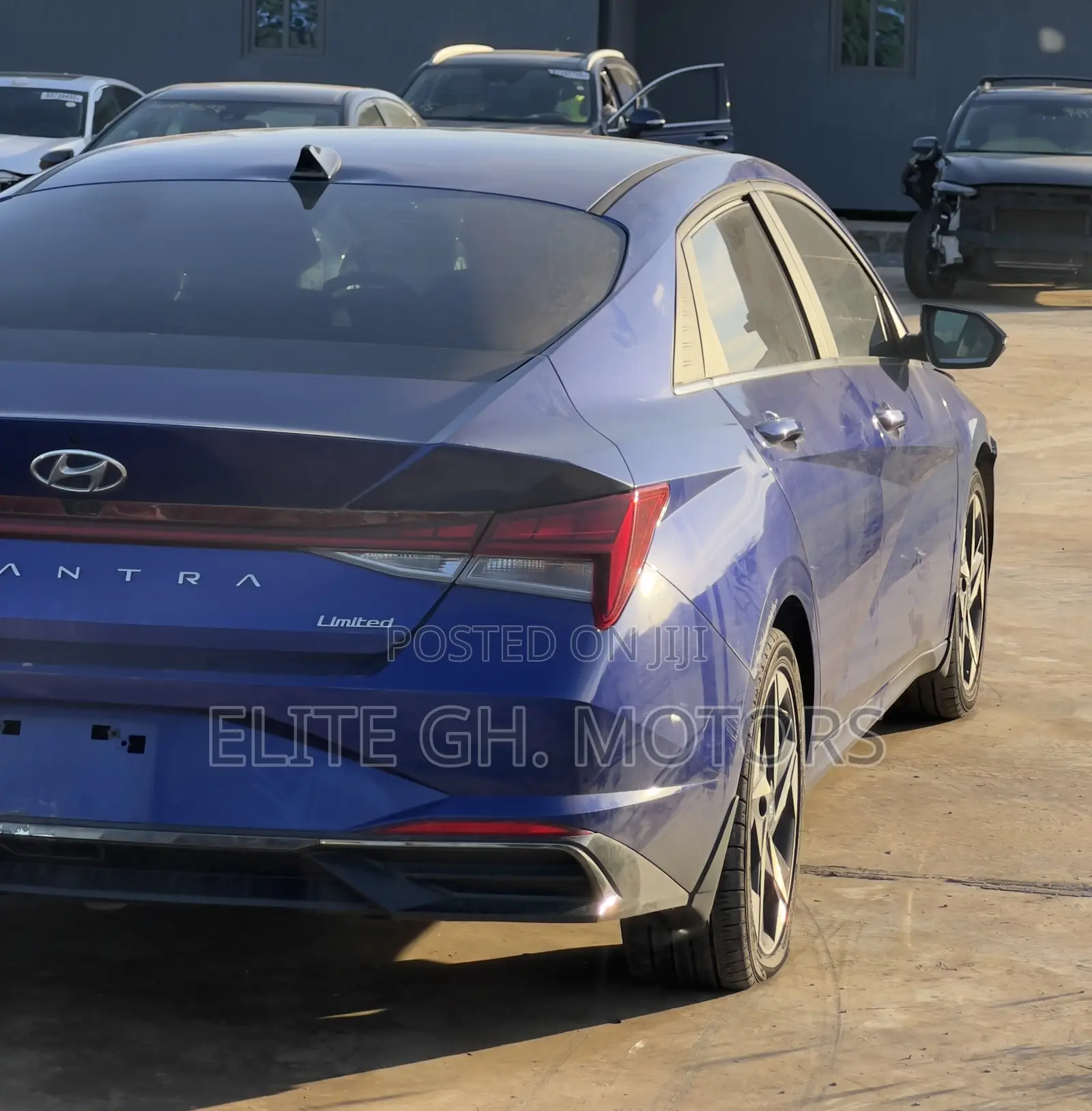 Hyundai Elantra Limited 2023 Blue