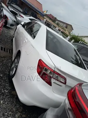 Toyota Camry SE 4dr Sedan (2.5L 4cyl 6A) 2014 White