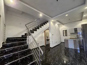 2bdrm Townhouse / Terrace in Nanakrom, Ashaley Botwe for rent