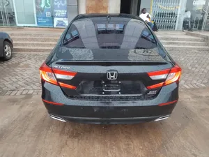 Honda Accord Touring 2.0T 2020 Black
