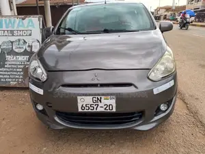 Mitsubishi Mirage DE 4dr Hatchback (1.2L 3cyl CVT) 2014 Gray