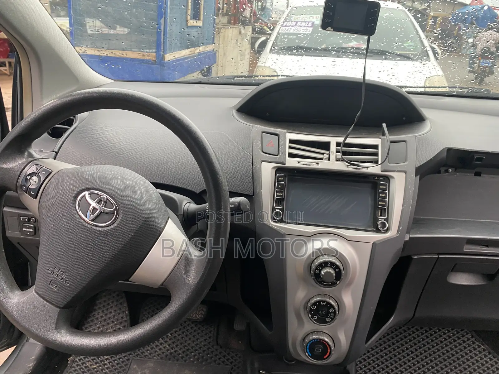 Toyota Yaris 2009 Gray