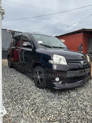 Toyota Sienta 1.5 FWD 2014 Burgundy