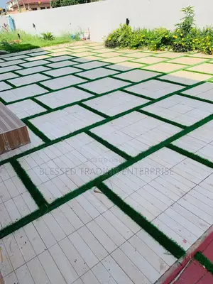 Quality Astroturf for Compounds
