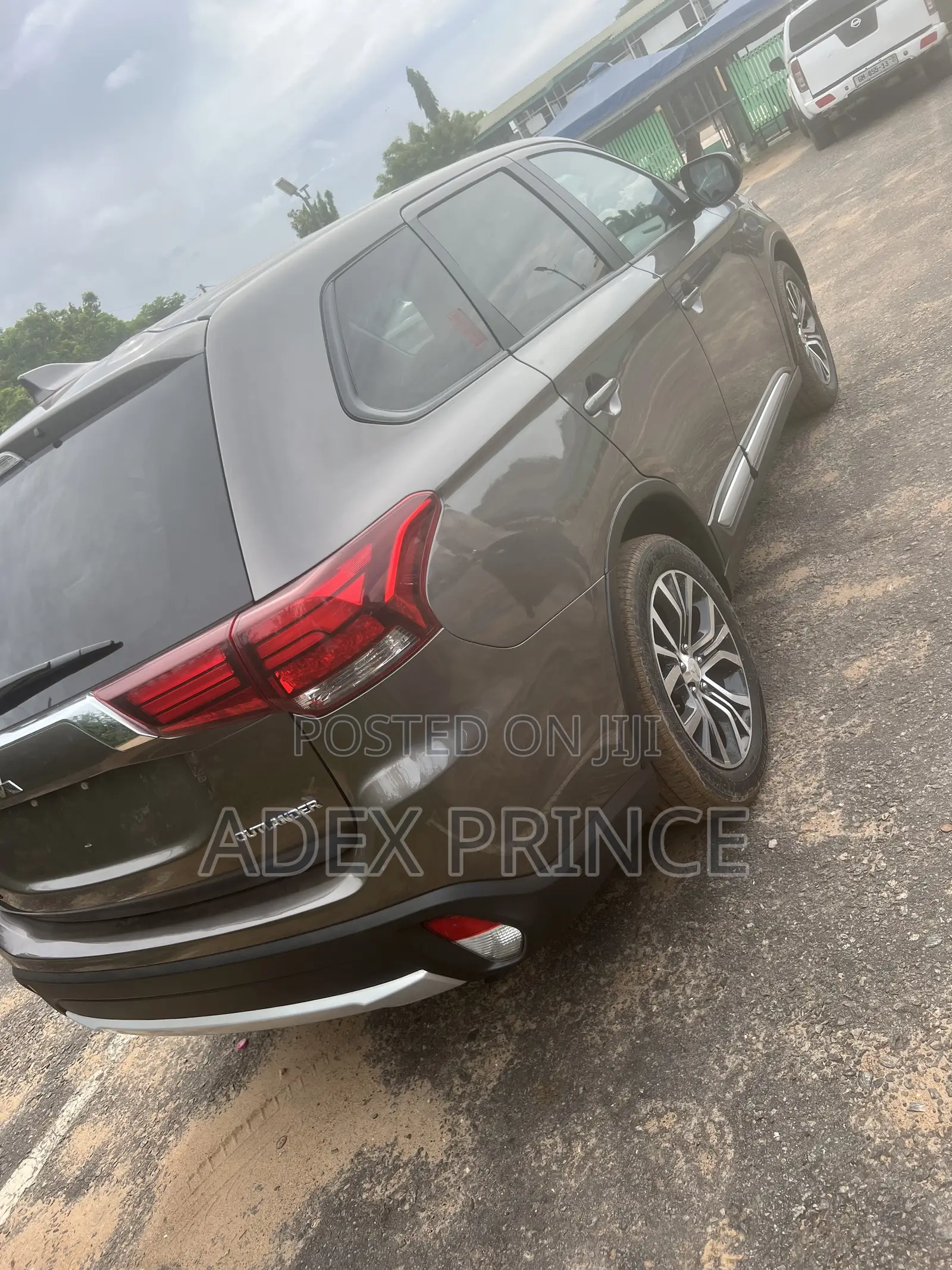 Mitsubishi Outlander 2018 Gray