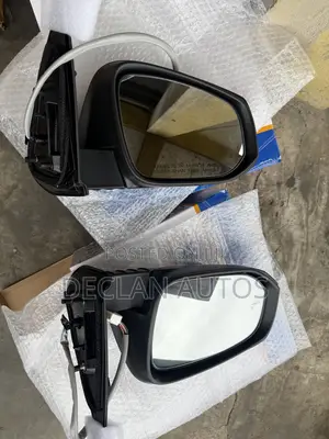 Tacoma 2018 Driving Mirrors With Light and Sensor