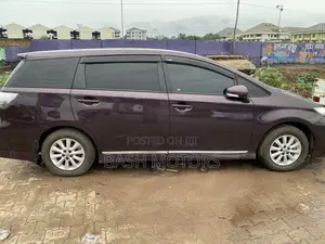 Toyota Wish 2011 Purple