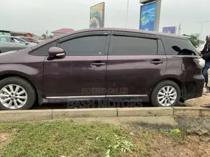 Toyota Wish 2011 Purple