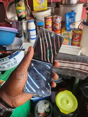 Samsung Galaxy Z Flip4 128 GB Pink