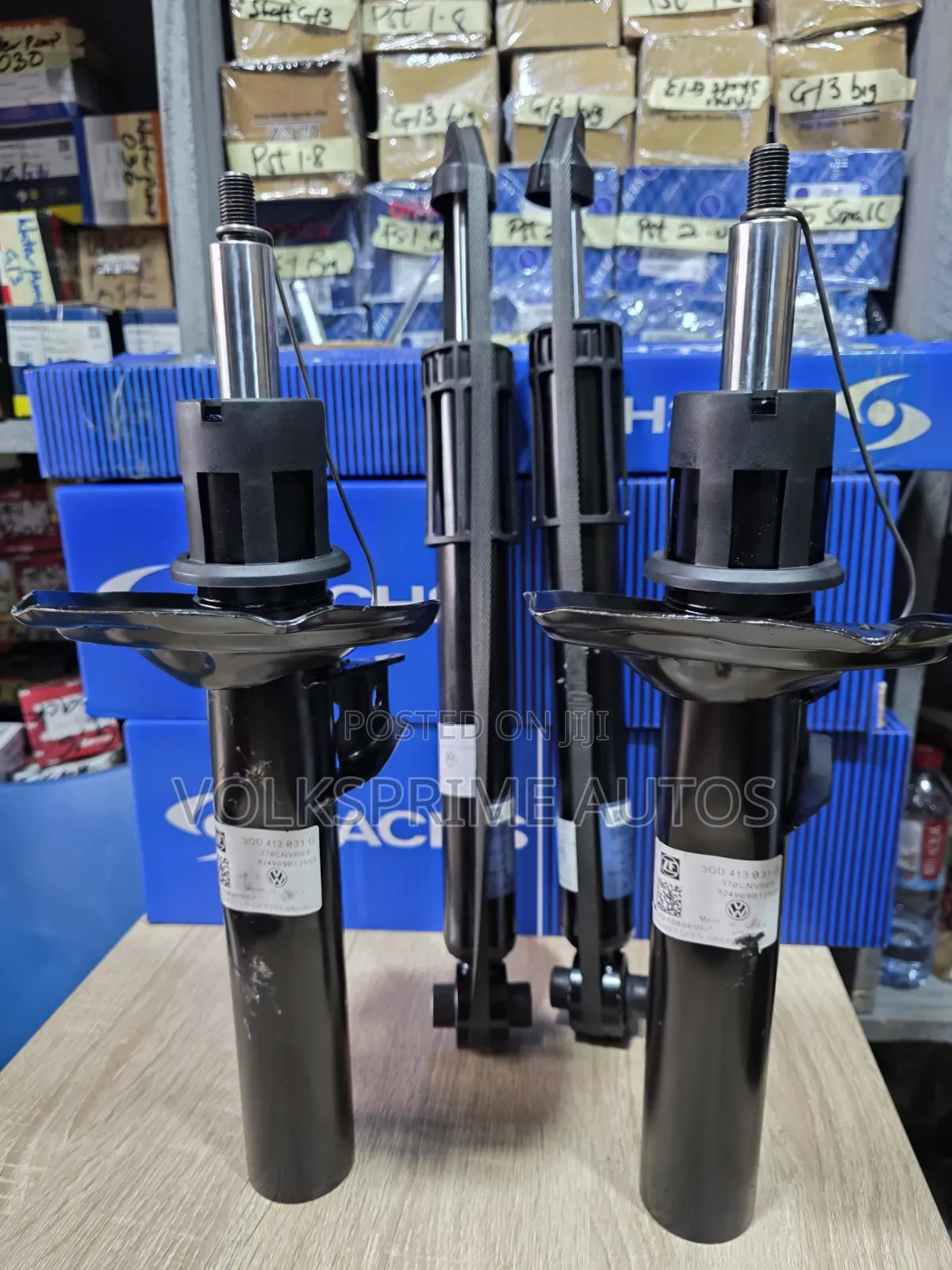 Front and Back Shock Absorbers for Volkwagen Golf7mk7 Tiguan 2018-2022