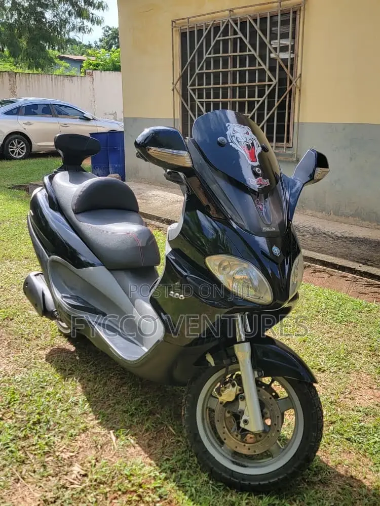 Piaggio Scooter 2009 Black