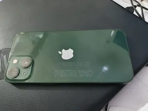 Apple iPhone 13 128 GB Green