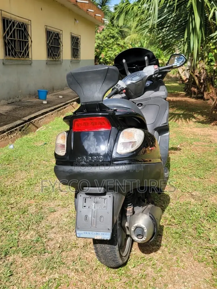Piaggio Scooter 2009 Black