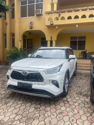 Toyota Highlander Hybrid 2021 White