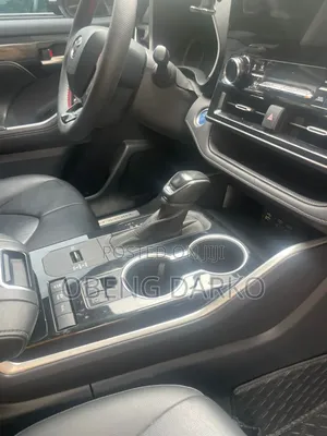 Toyota Highlander Hybrid 2021 White