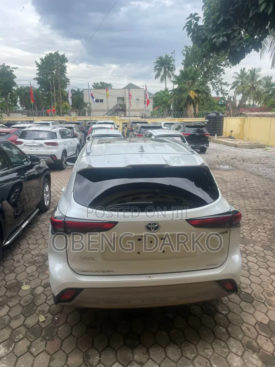 Toyota Highlander Hybrid 2021 White