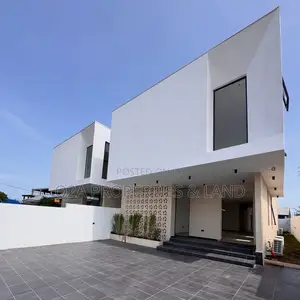 4bdrm House in Nanakrom, School Junction for sale