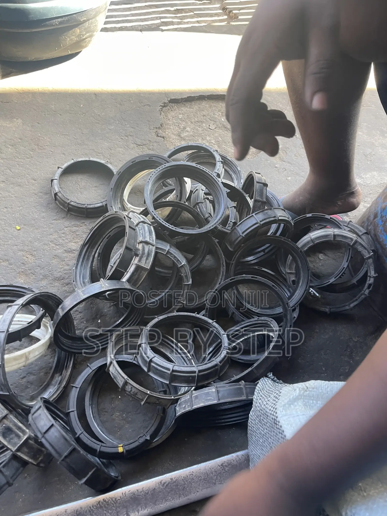 Used Fuel Pump Locking Rings