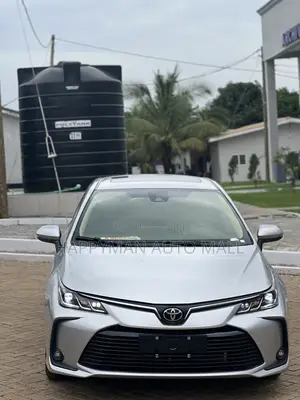 Toyota Corolla 2023 Silver