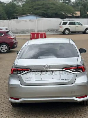 Toyota Corolla 2023 Silver