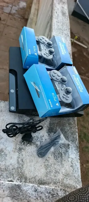 Play Station 3 Super Slim