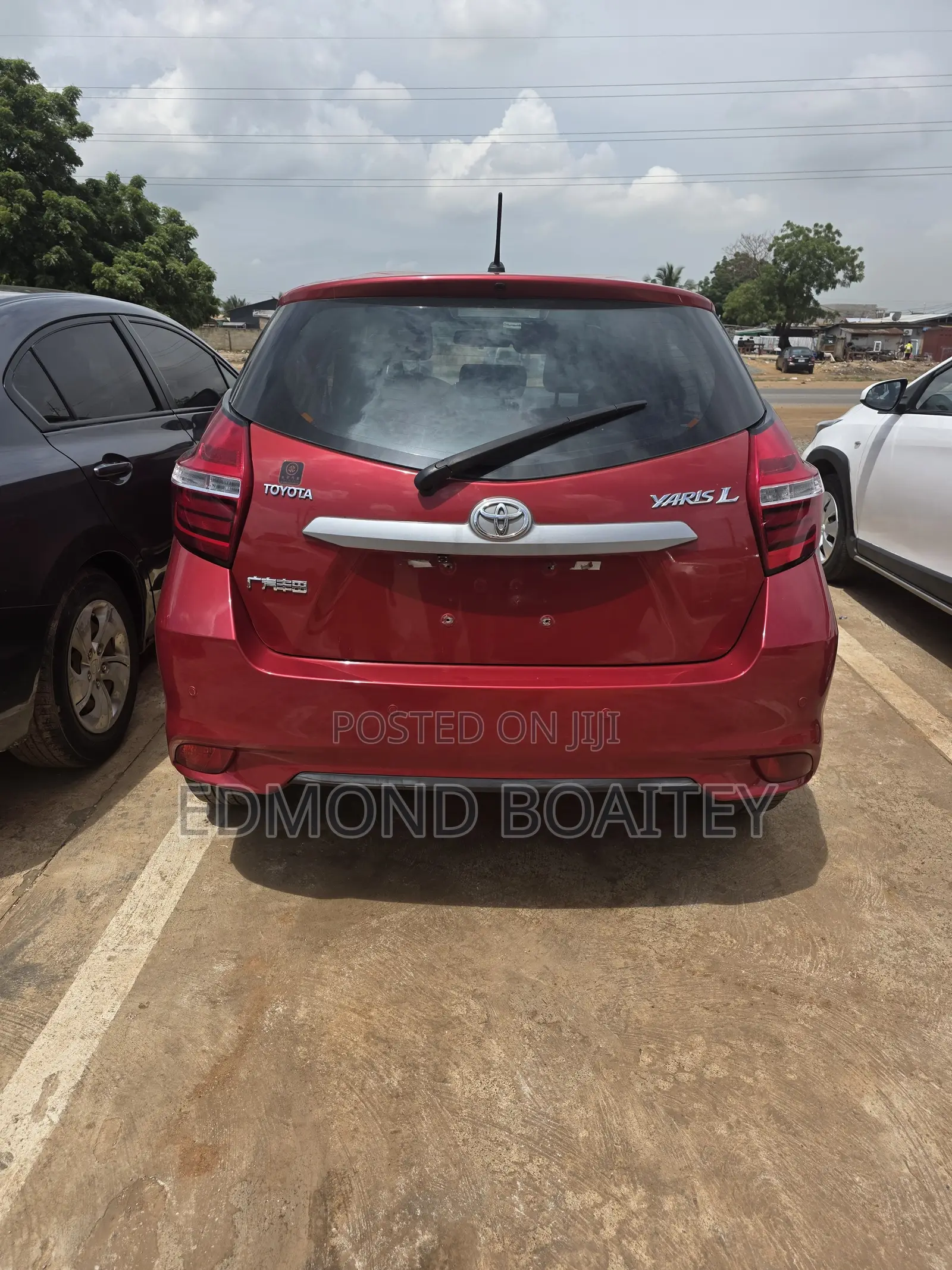 Toyota Yaris 2016 Burgundy