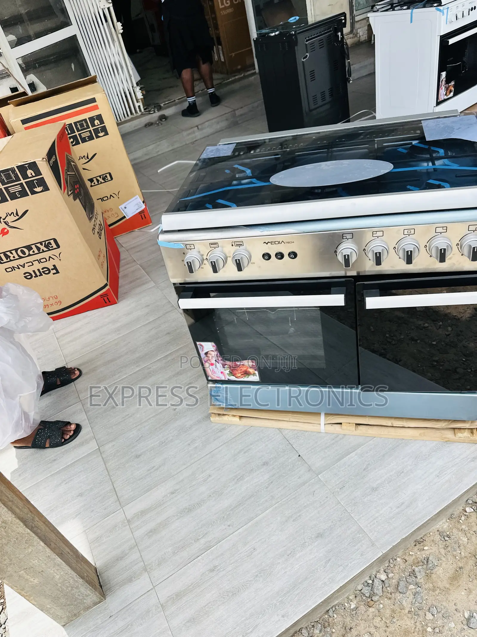 Limited Stock Sliver Midea Tech Gas Cooker Oven Rotisserie 5burner