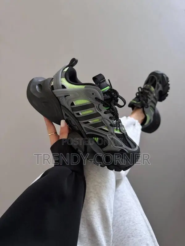 Adidas XLG Runner Deluxe ( 'Black Grey Green' )