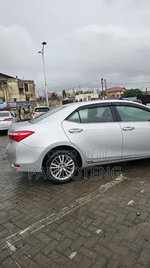 Toyota Corolla LE Eco Plus 4dr Sedan (1.8L 4cyl CVT) 2016 Gray