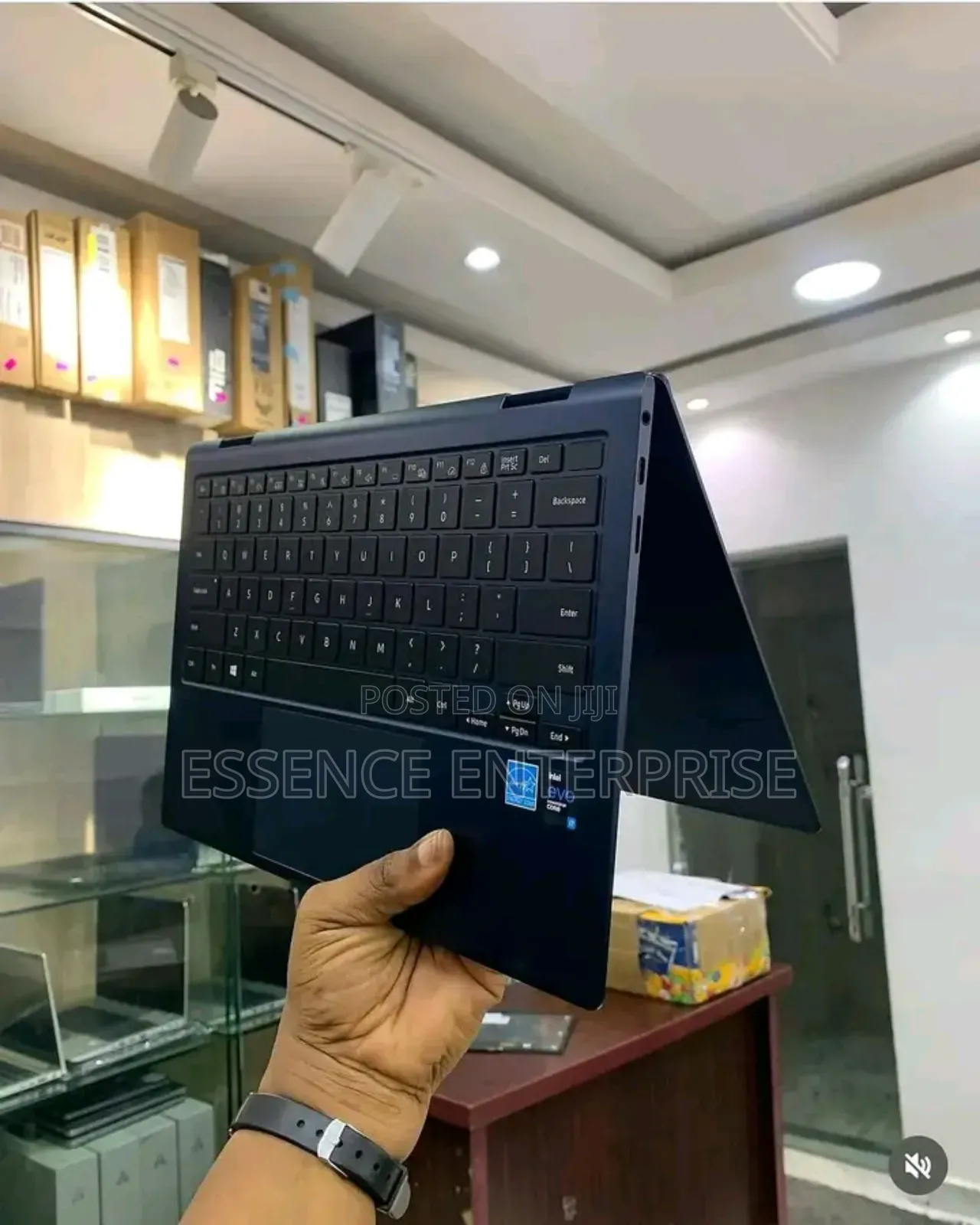 Laptop Samsung Galaxy Book4 16GB Intel Core i7 SSD 512GB