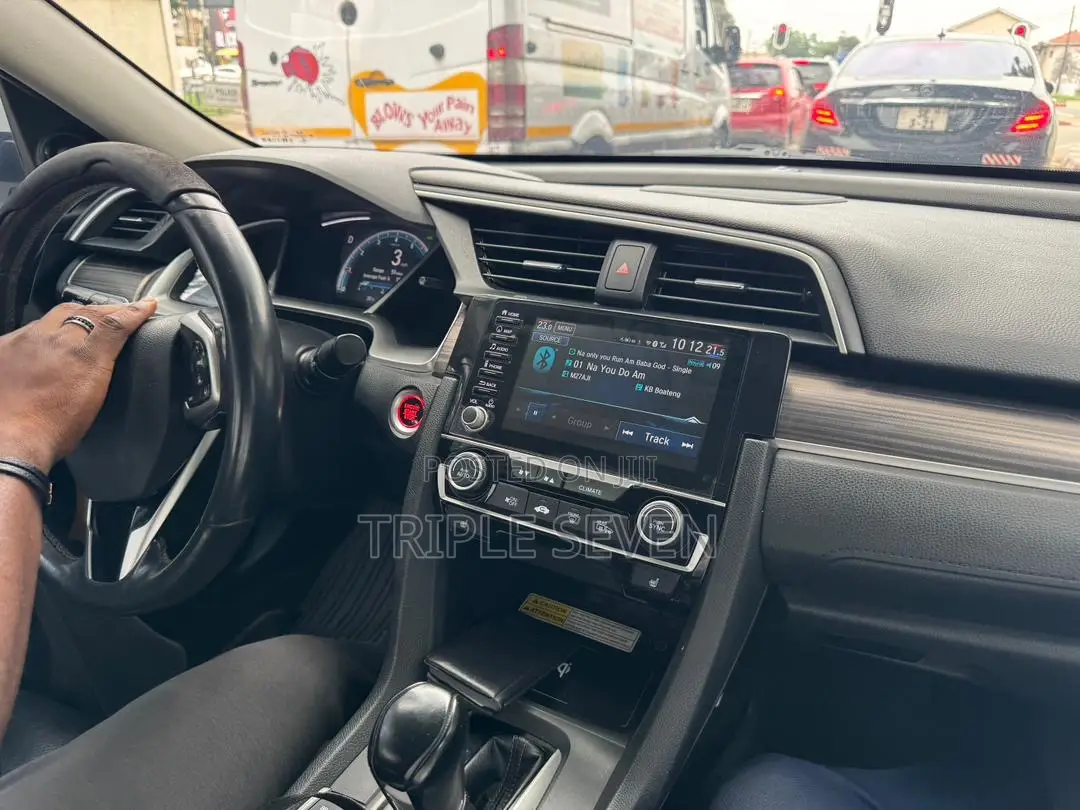 Honda Civic Touring Sedan 2019 White
