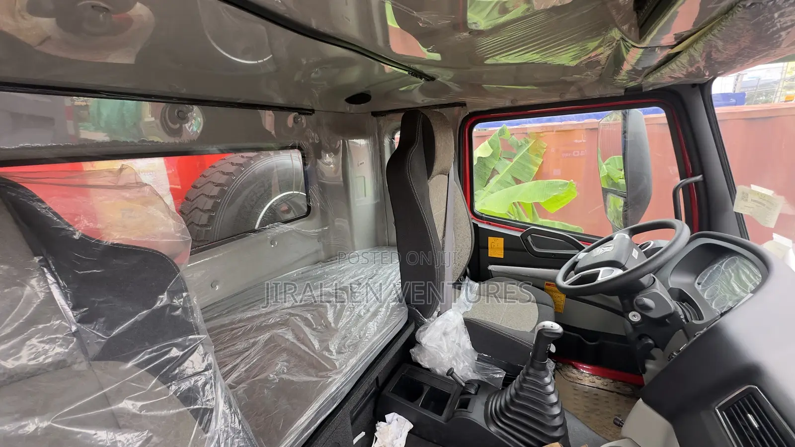 Brand New Howo Sinotruk 6×4 Tipper Truck (10 Wheeler)