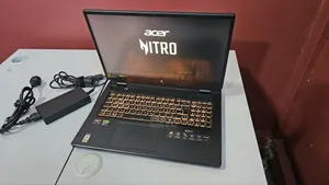 Laptop Acer Nitro 17 16GB AMD Ryzen 7 SSD 1T