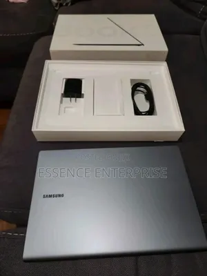 New Laptop Samsung S3511 16GB Qualcomm Snapdragon X Elite SSD 1T
