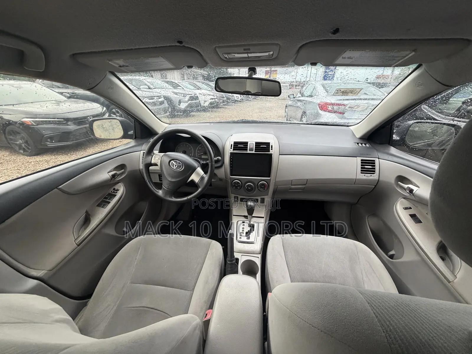 Toyota Corolla LE 4dr Sedan (1.8L 4cyl 4A) 2013 Gray