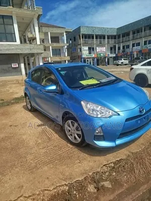Toyota Aqua 2013 Blue