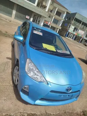 Toyota Aqua 2013 Blue