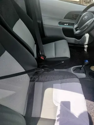 Toyota Aqua 2013 Blue